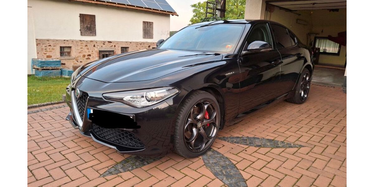 Alfa Romeo Giulia 49.800 km 27.995 &euro; Gilserberg 34630