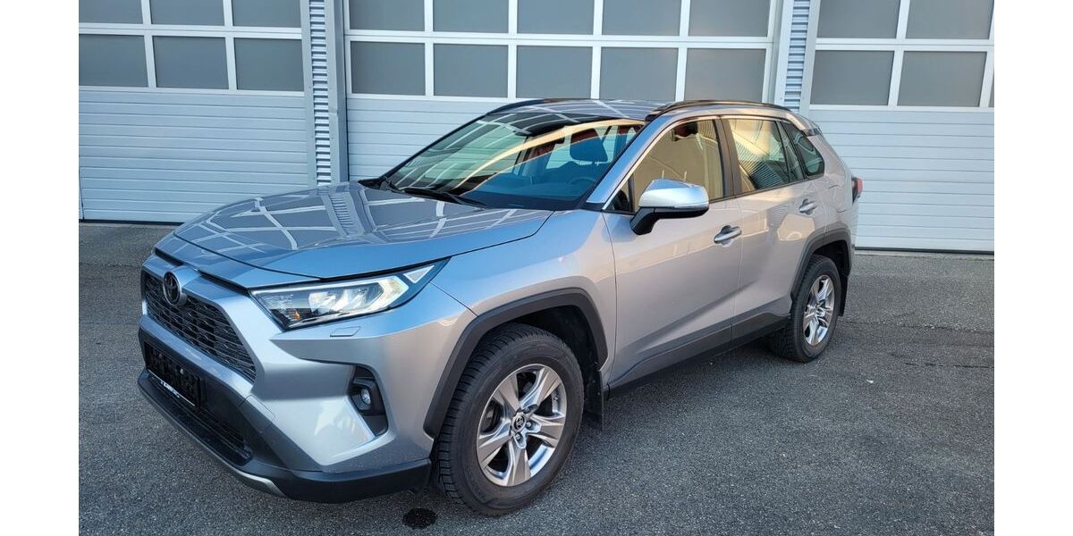 Toyota RAV 4 38.430 km 29.990 &euro; Langenenslingen 88515
