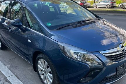 Opel Zafira 99.800 km 8.999 &euro; Berlin 12359