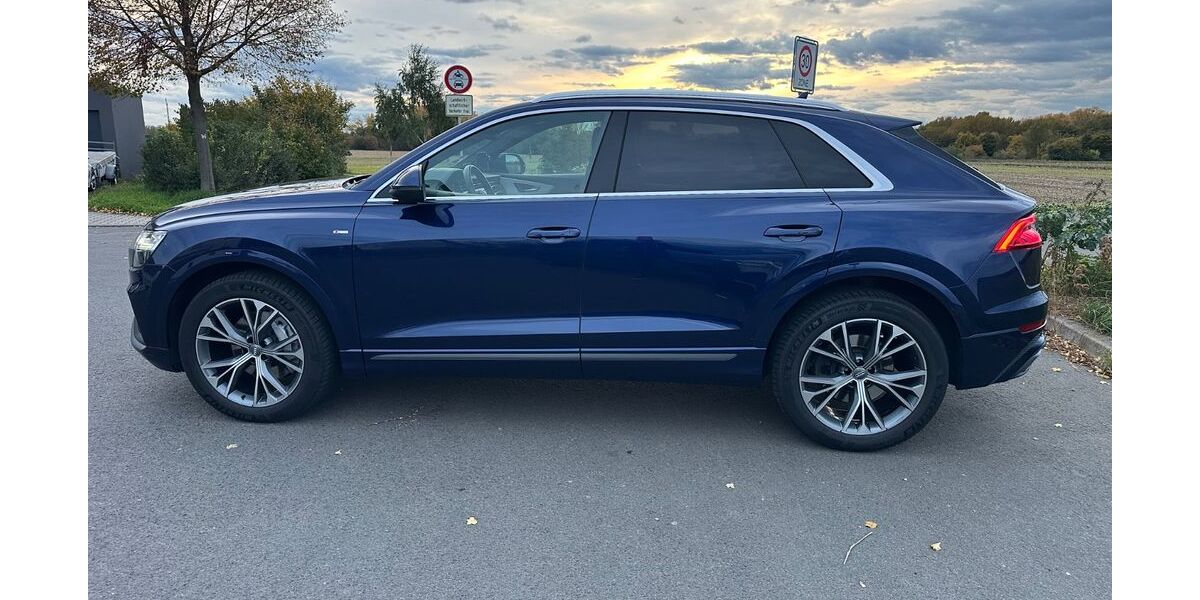 Audi Q8 126.000 km 52.800 € Mannheim 68307