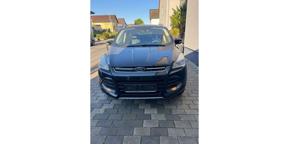 Ford Kuga 151.000 km 9.490 &euro; Lampertheim 68623