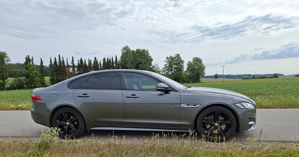 Jaguar XF 98.000 km 20.495 &euro; Maitenbeth 83558