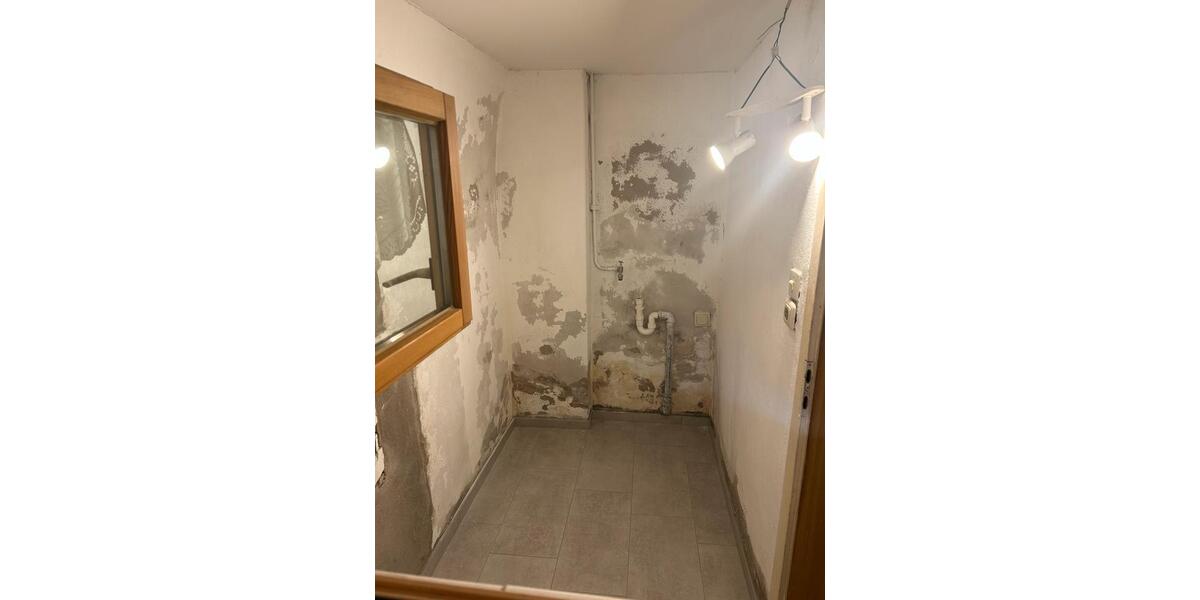Mehrfamilienhaus, Wohnhaus Teuchern - 7 Zimmer, 249 m&sup2;, 100.000&euro; | Angebot:20715662