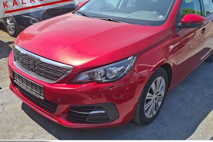 Peugeot 308 100.000 km 5.985 € Achern 77855