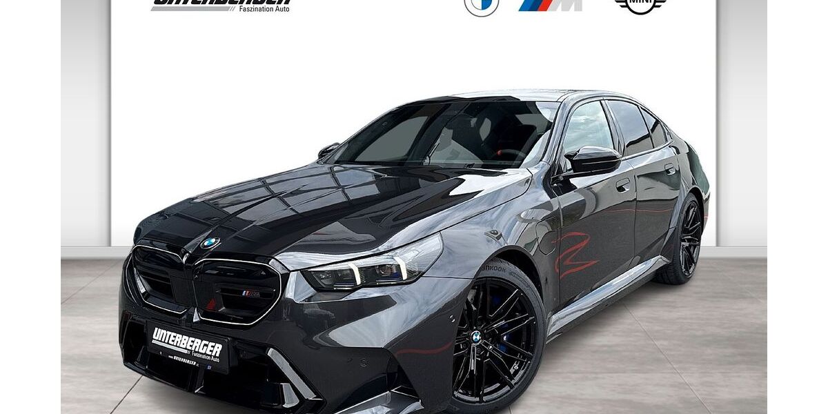 BMW M5 9.900 km 121.900 &euro; Prien am Chiemsee 83209