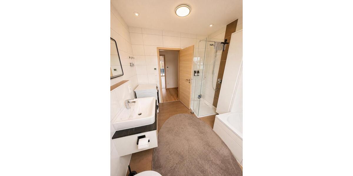 Dachgeschoßwohnung Ebermannsdorf - 4 Zimmer, 114 m&sup2;, 330.000&euro; | Angebot:26786258