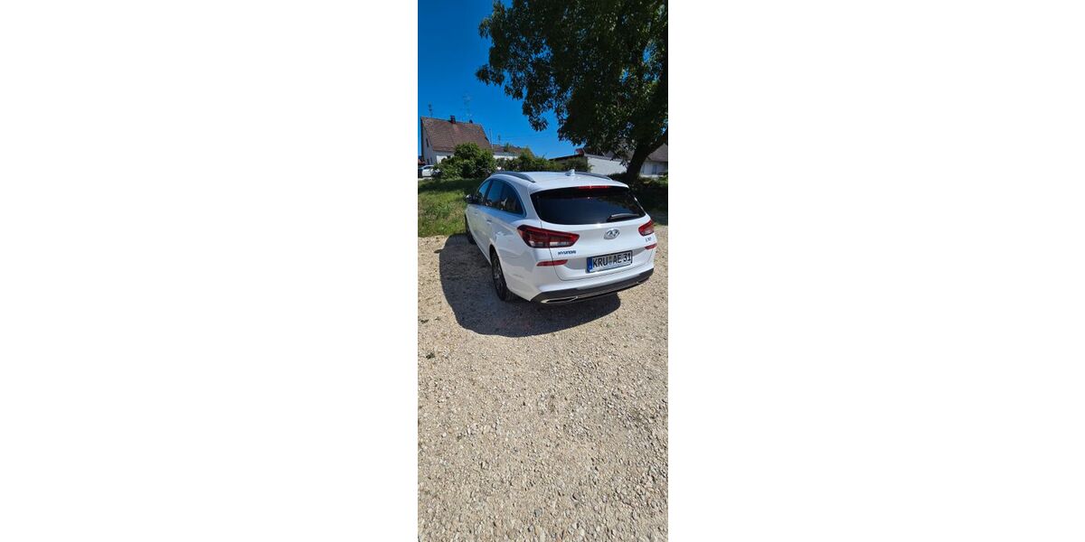 Hyundai i30 52.000 km 17.299 &euro; Krumbach 86381