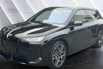 BMW iX 1.500 km 117.590 &euro; Walldorf 69190