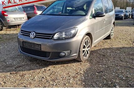 VW Touran 143.183 km 8.885 &euro; Achern 77855
