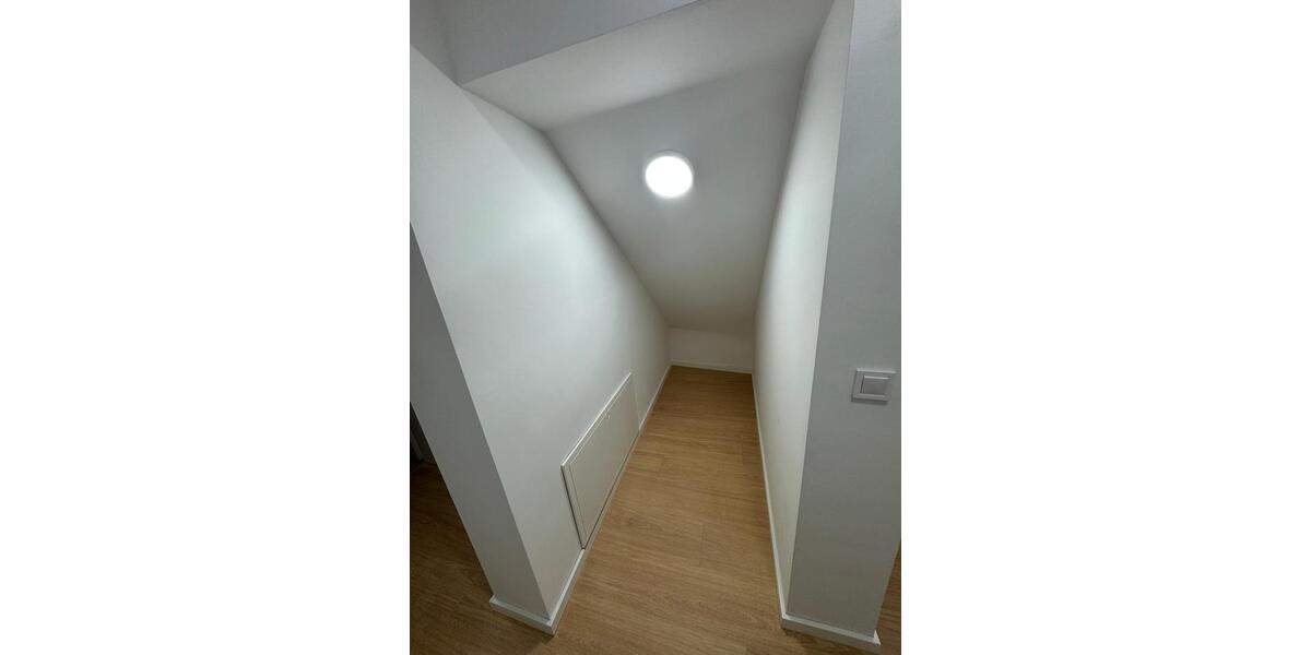 Etagenwohnung Marburg Marbach - 3 Zimmer, 90 m&sup2;, 1.150&euro; | Angebot:26342875