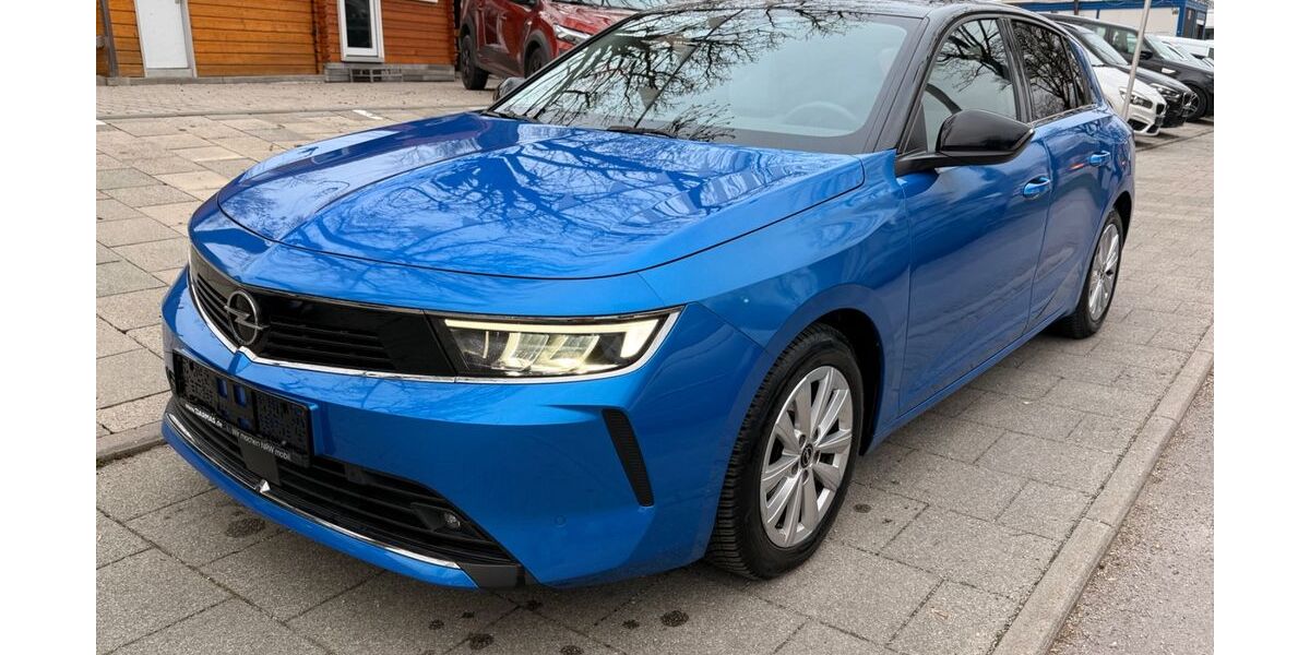 Opel Astra 18.000 km 17.450 &euro; München 81825