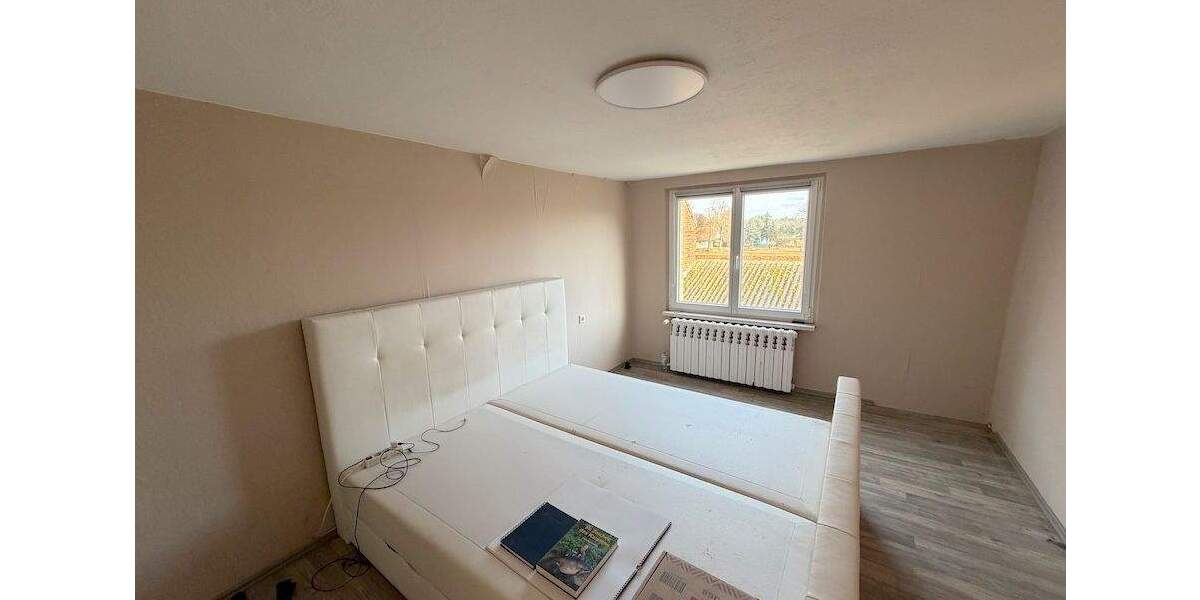 Einfamilienhaus Ziesar - 6 Zimmer, 207 m&sup2;, 240.000&euro; | Angebot:25880728