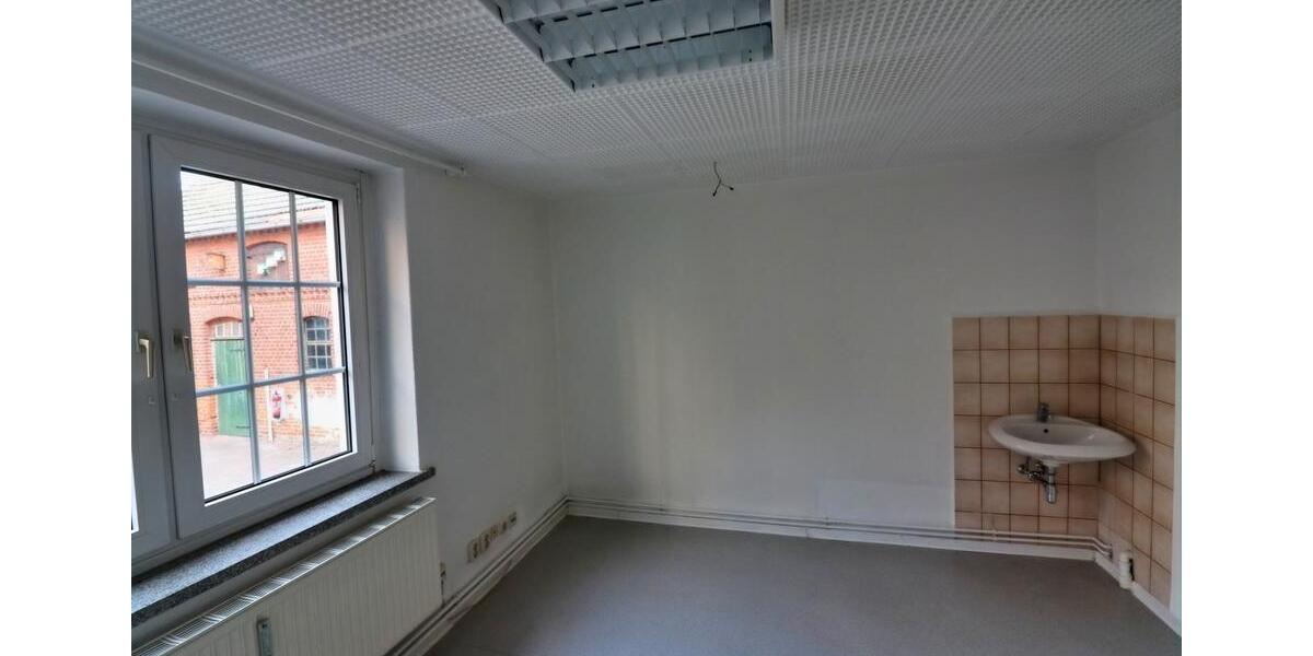 Gewerbeobjekt Tangerhütte - 800&euro; | Angebot:18853446