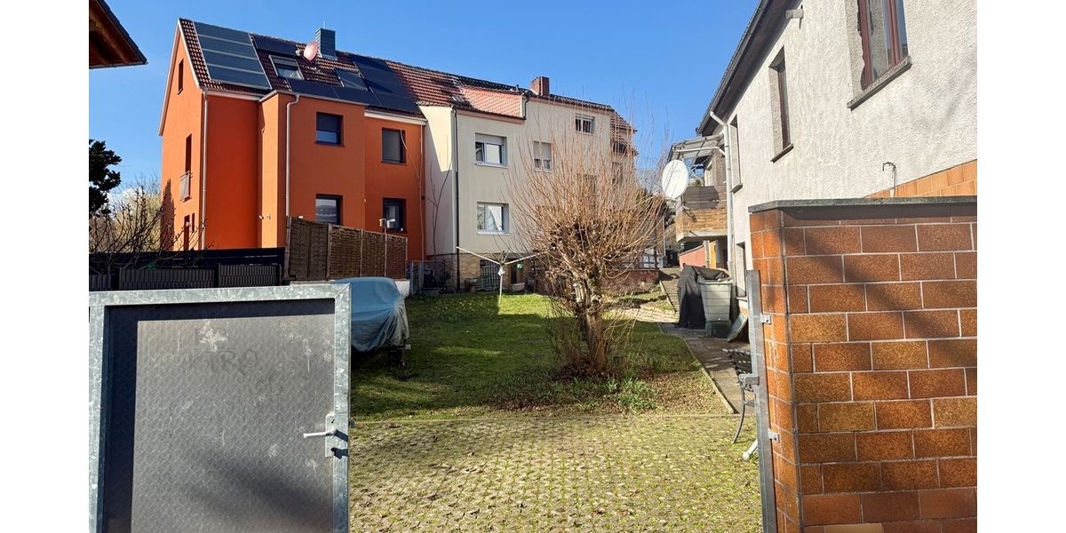 Mehrfamilienhaus mit Ladeneinheit und Entwicklungspotenzial auf großzügigem Grundstück in Frankfurt-Nieder Eschbach - Mehrfamilienhaus, Wohnhaus Frankfurt am Main Bonames | Angebot:26475933