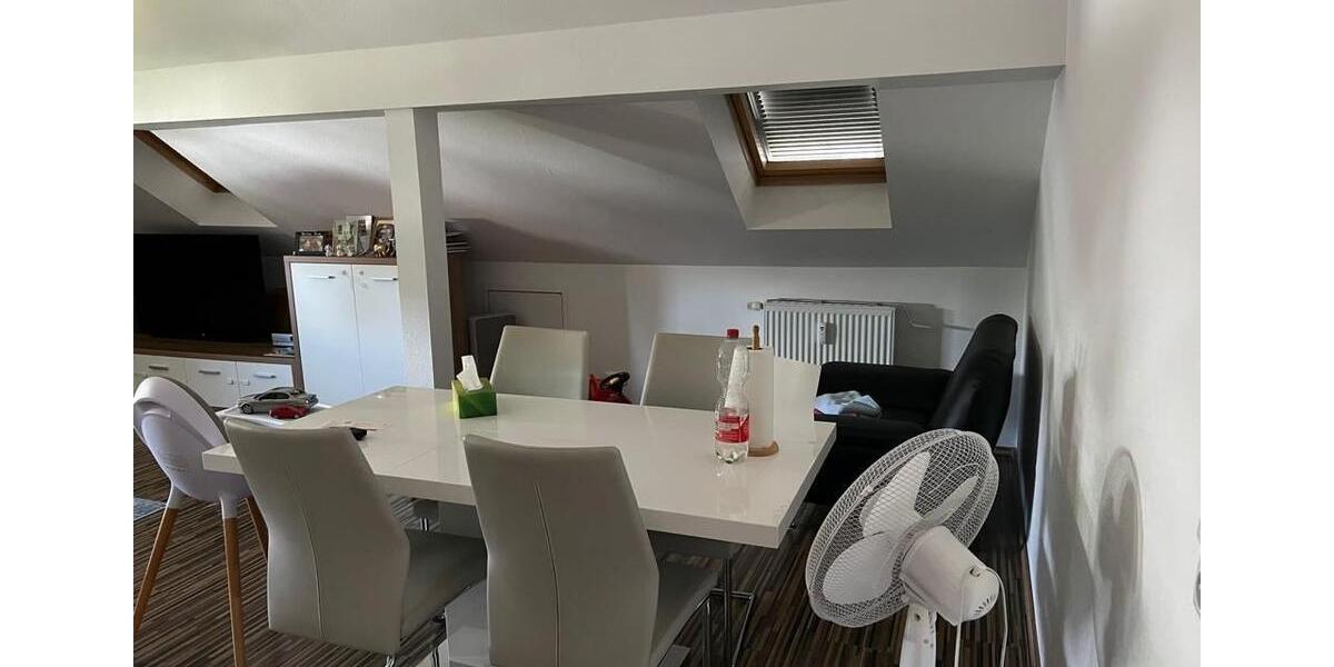 Dachgeschoßwohnung Bühl - 2.5 Zimmer, 68 m&sup2;, 700&euro; | Angebot:25561233