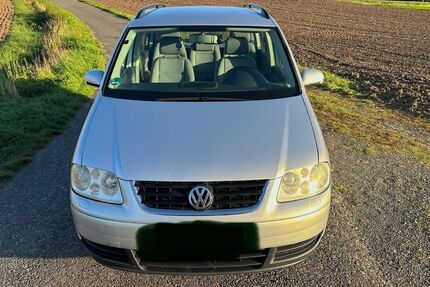 VW Touran 236.200 km 3.100 &euro; Zeil 97475
