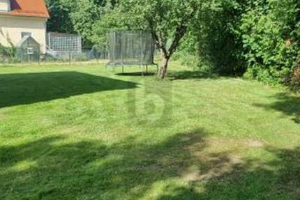 SCHÖN, OHNE ALTBESTAND UND IN SONNIGER LAGE