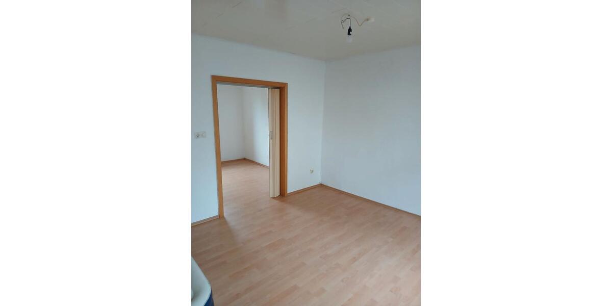 Einfamilienhaus Bodenfelde - 7 Zimmer, 155 m&sup2;, 98.000&euro; | Angebot:27093079