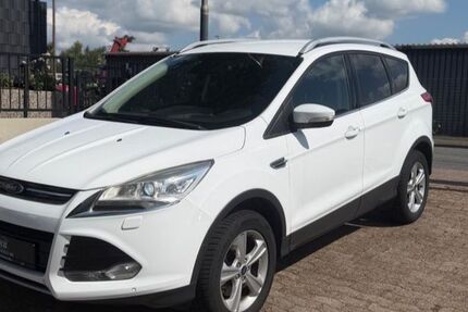 Ford Kuga 123.000 km 11.999 &euro; Ritterhude 27721