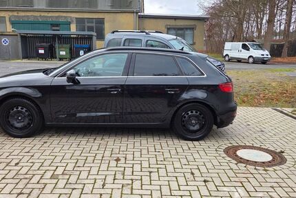 Audi A3 98.000 km 17.900 &euro; Braunschweig 38112