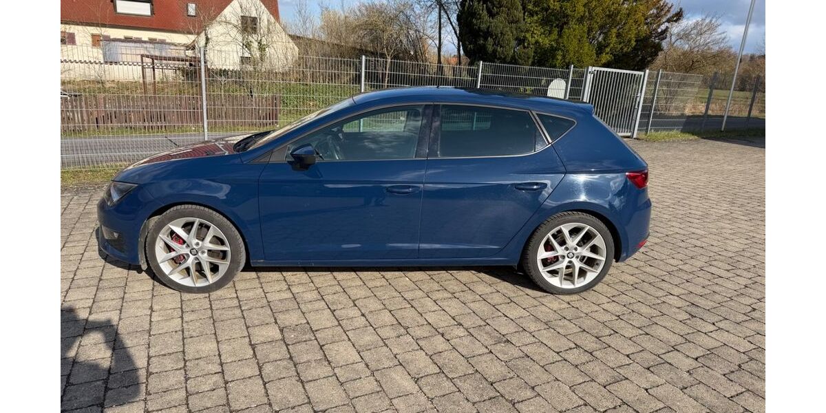 Seat Leon 92.008 km 10.500 &euro; Markt Berolzheim 91801