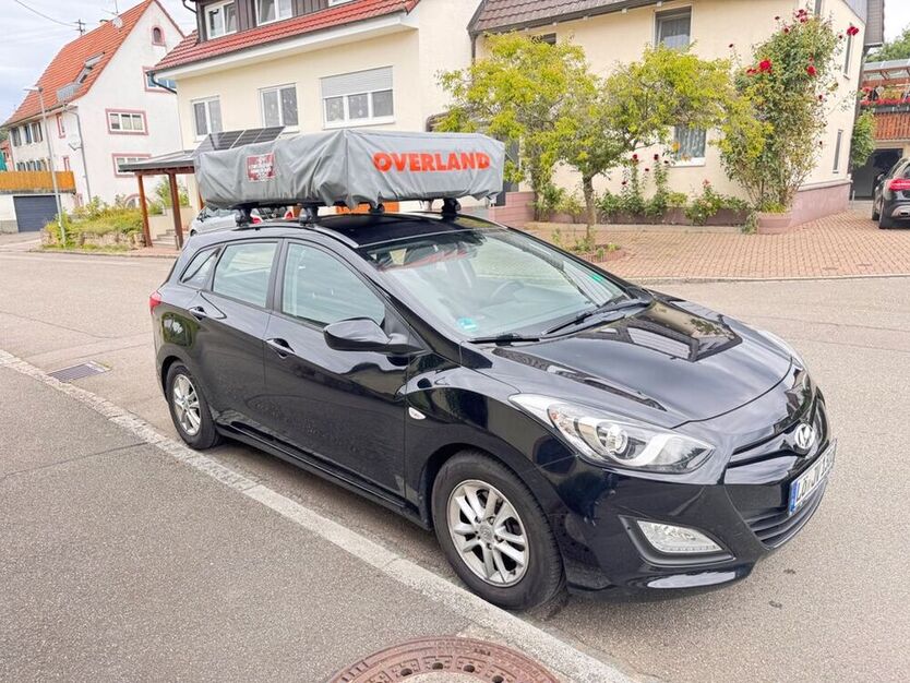 i30