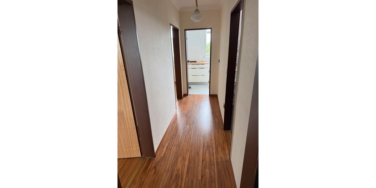 Etagenwohnung Neuss Holzheim - 3 Zimmer, 78 m&sup2;, 980&euro; | Angebot:26671732