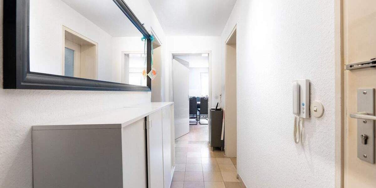 Tolles 2-FH mit über 220m² WFL möglich 9 zimmer