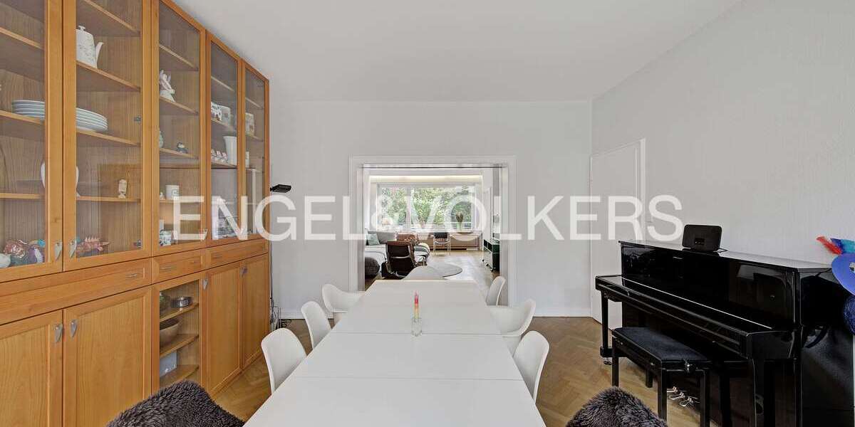 Einfamilienhaus Krefeld Cracau - 8 Zimmer, 256 m&sup2;, 3.200&euro; | Angebot:26342252