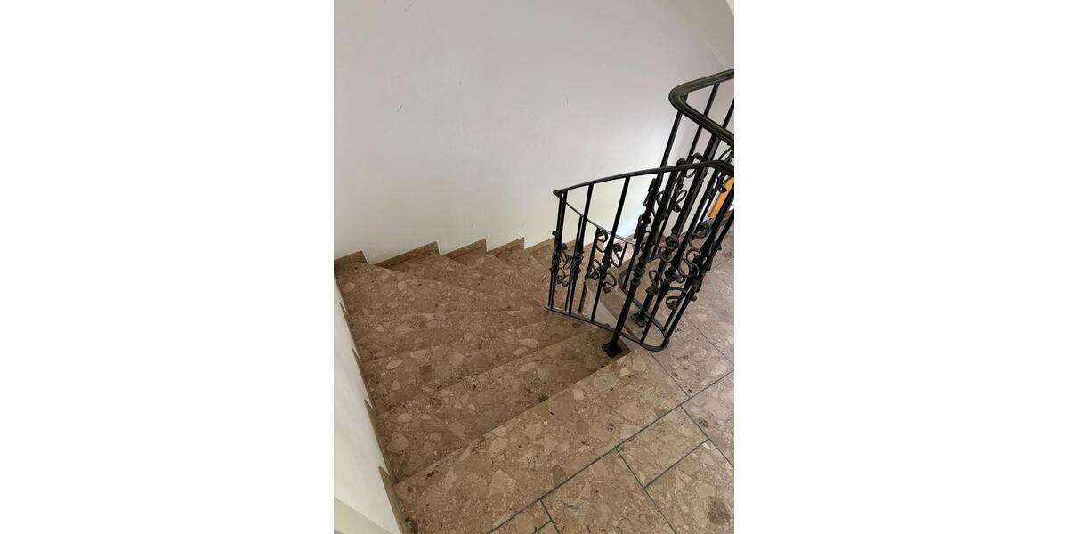 Etagenwohnung Bischofswiesen - 4 Zimmer, 100 m&sup2;, 1.500&euro; | Angebot:25171647