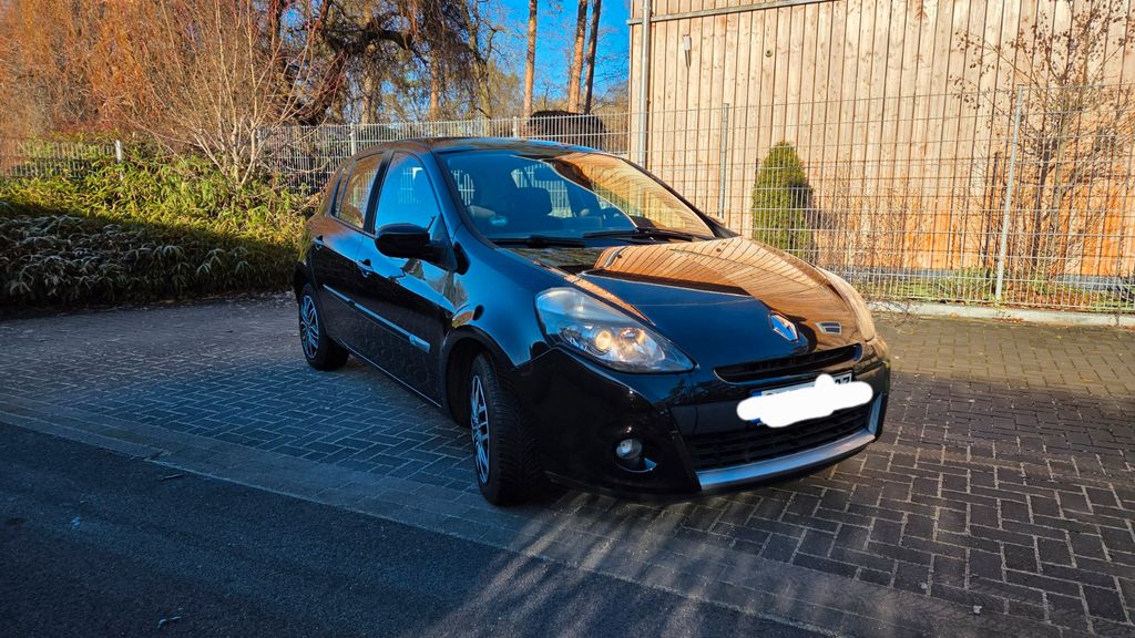 Renault Clio 117.279 km 2.950 &euro; Hoppegarten 15366