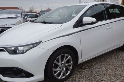 Toyota Auris 257.677 km 6.500 &euro; Dresden 01219