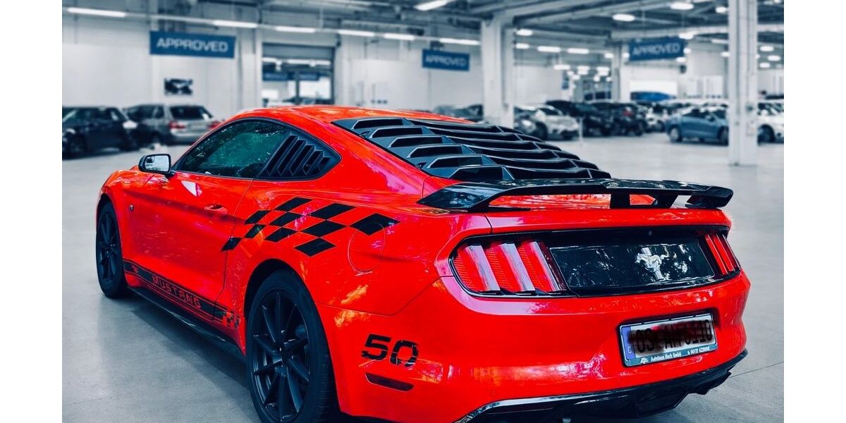 Ford Mustang 139.000 km 22.500 &euro; Dissen Atw 49201