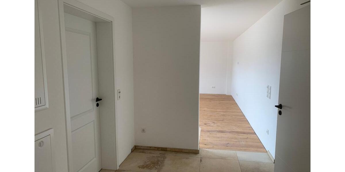 Einfamilienhaus Cham - 2 Zimmer, 64 m&sup2;, 830&euro; | Angebot:26480083