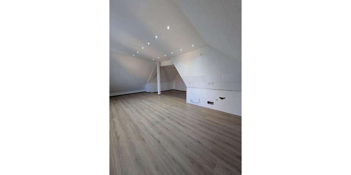 Etagenwohnung Stetten Stetten am Heuchelberg - 3 Zimmer, 90 m&sup2;, 750&euro; | Angebot:25541767