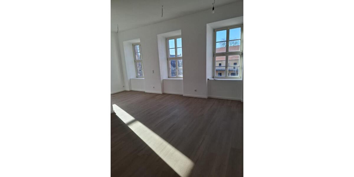 Etagenwohnung Teutschenthal - 3 Zimmer, 75 m&sup2;, 810&euro; | Angebot:24590319