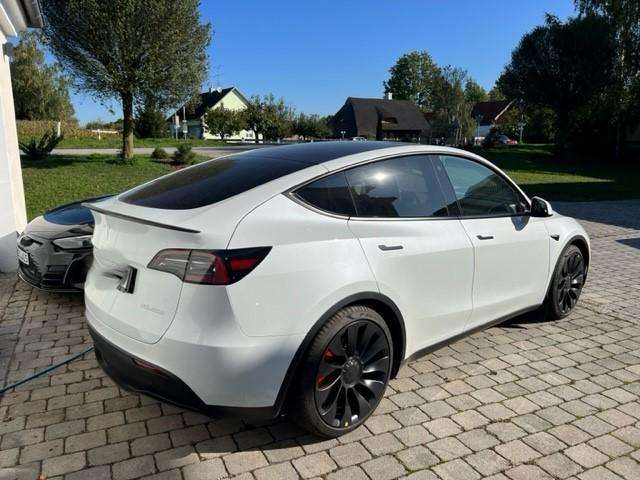 Tesla Model Y 4.500 km 52.999 &euro; Deggendorf 94469