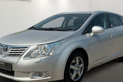 Toyota Avensis 169.040 km 5.199 € Brehna 06796