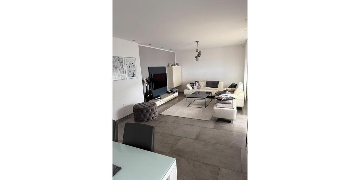 Bungalow Hückelhoven - 6 Zimmer, 195 m&sup2;, 1.999&euro; | Angebot:26520999