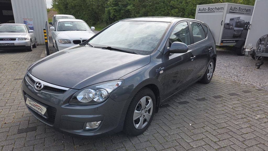 Hyundai i30 103.835 km 4.999 &euro; Salzkotten 33154