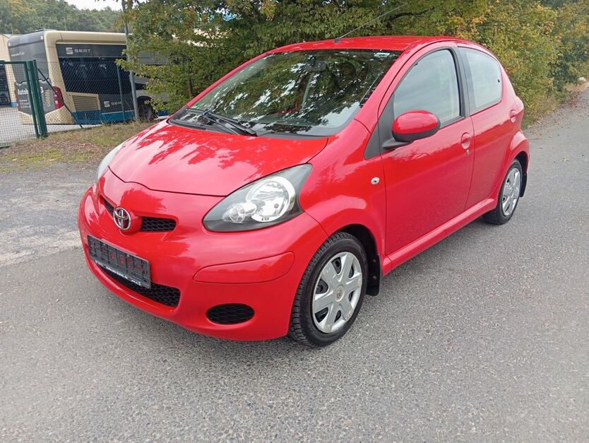 Toyota Aygo (X) 153.400 km 2.999 € Mittenwalde 15749