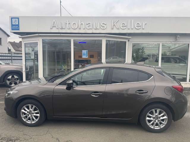 Mazda 3 76.500 km 13.990 &euro; Leun 35638