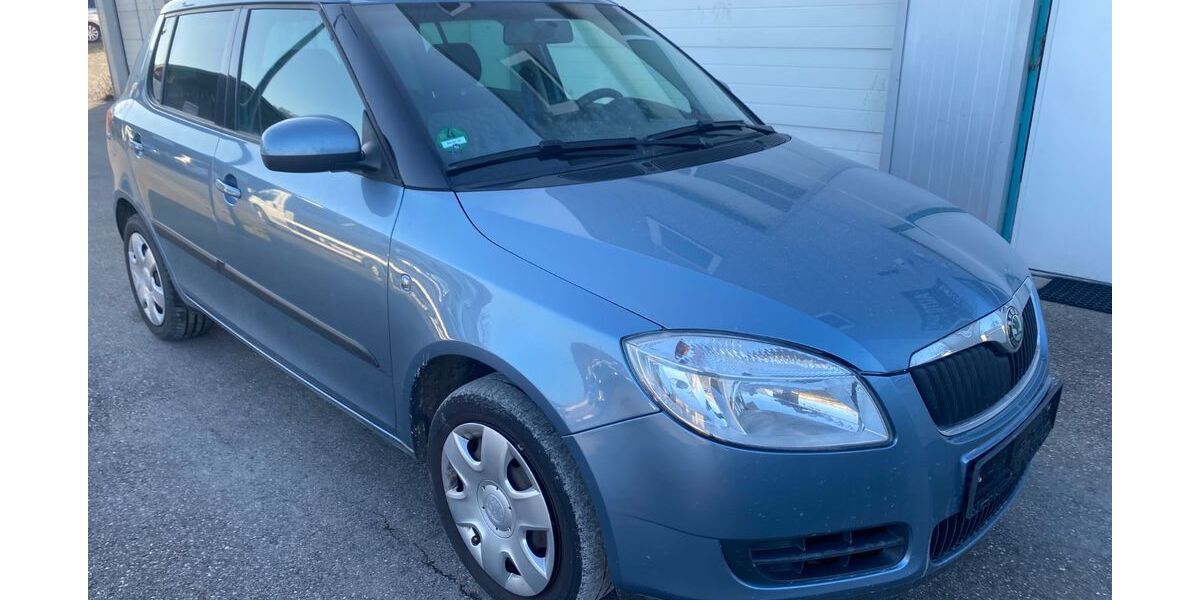 Skoda Fabia 138.700 km 2.700 &euro; Essingen 73457