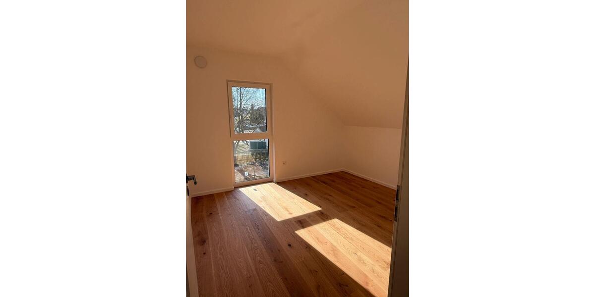Einfamilienhaus Haselbachtal - 5 Zimmer, 150 m&sup2;, 2.000&euro; | Angebot:26059206