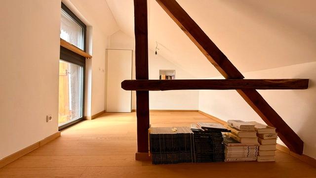 Maisonettenwohnung Bad Belzig - 7 Zimmer, 218 m&sup2;, 1.750&euro; | Angebot:25999718