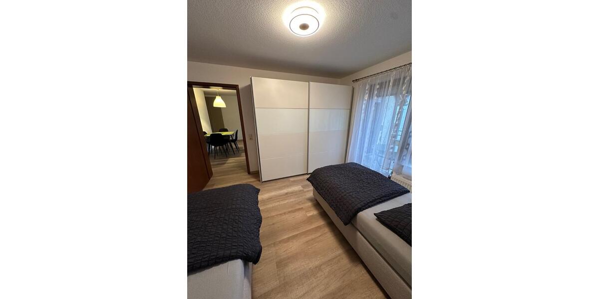 Etagenwohnung Dettingen an der Erms - 2.5 Zimmer, 65 m&sup2;, 950&euro; | Angebot:26652070