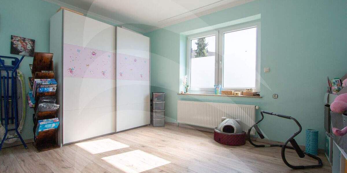 Doppelhaushälfte Landshut Industriegebiet - 7 Zimmer, 168 m&sup2;, 699.800&euro; | Angebot:23947076