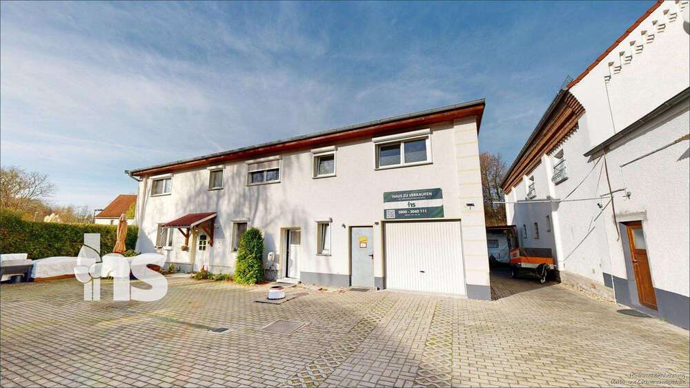 Haus zum Kaufen in Schkopau 360.000 € 253 m² 8 zimmer