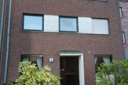 NEUSS NORD- GEMÜTLICHE DACHGESCHOSSWOHNUNG IN RUHIGER LAGE 3 zimmer