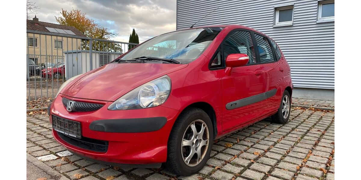 Honda Jazz 172.000 km 2.699 &euro; Neu-Ulm 89231